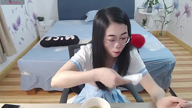 Snapshot of mila-baby-99 chatting on 05-19-26, 01:11 mila-baby-99 online show from 05-19-26, 01:11