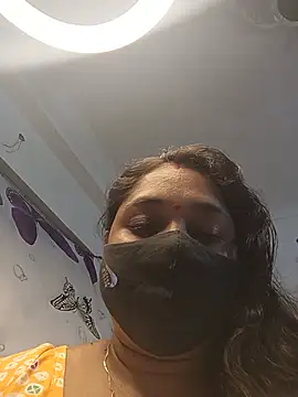 Snapshot of Tanvi_My_Girl chatting on 06-06-26, 06:23 Tanvi My Girl online show from 06-06-26, 06:23
