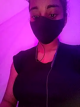 Snapshot of sapna_singh20 chatting on 03-10-26, 03:39 sapna singh20 online show from 03-10-26, 03:39