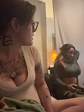 Snapshot of mystery916 chatting on 04-16-26, 02:34 mystery916 online show from 04-16-26, 02:34