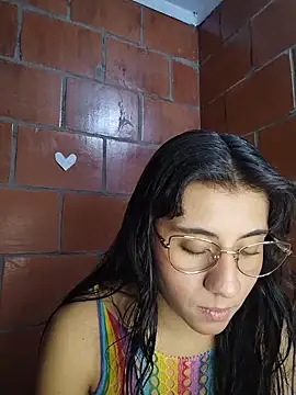 Snapshot of Amanda_x1 chatting on 05-26-26, 07:43 Amanda x1 online show from 05-26-26, 07:43