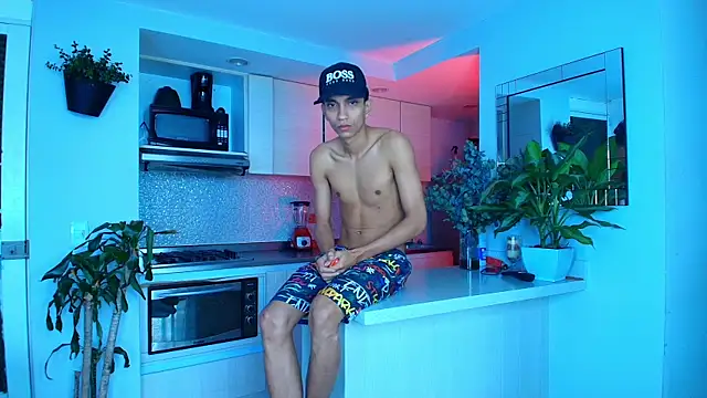 Wild lovers  online show from 04-12-26, 07:41