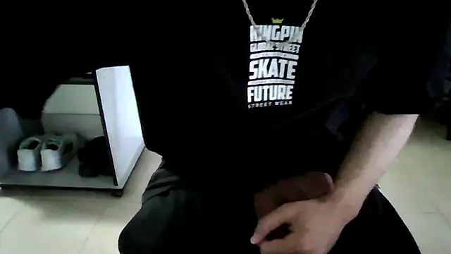 Snapshot of Morboxxxoo chatting on 04-28-26, 03:50 Morboxxxoo online show from 04-28-26, 03:50