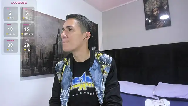 Snapshot of _Alan_Walker_1 chatting on 05-30-26, 04:04 Alan Walker 1 online show from 05-30-26, 04:04