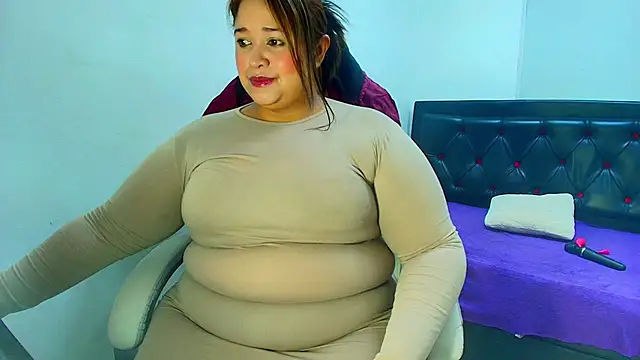 BustyyJuicy Rs online show from 03-30-26, 12:28