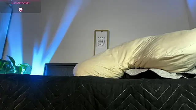 Mateobaer  online show from 03-22-26, 12:19