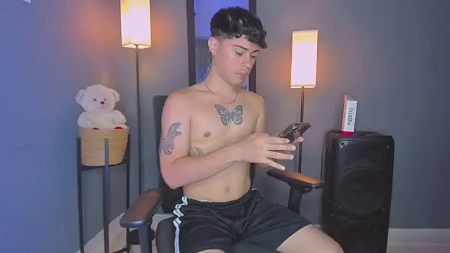 Soft Temptationxx online show from 03-10-26, 02:00