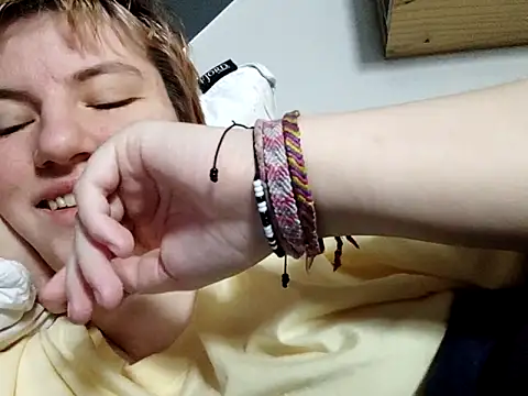 Snapshot of thatcutesubgirlwlw chatting on 03-27-26, 08:20 thatcutesubgirlwlw online show from 03-27-26, 08:20