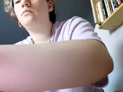 Snapshot of thatcutesubgirlwlw chatting on 04-06-26, 04:30 thatcutesubgirlwlw online show from 04-06-26, 04:30