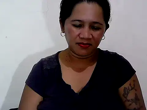 lovelycutiepie2026 online show from 06-27-26, 10:53