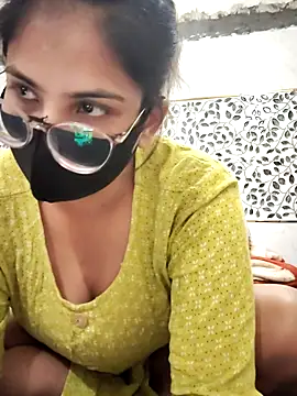 miss juliya online show from 04-14-26, 05:30