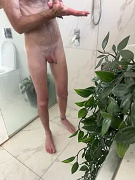 Snapshot of wasntevenme chatting on 04-10-26, 03:01 wasntevenme online show from 04-10-26, 03:01