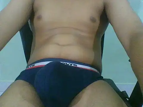 Snapshot of dopa_6917 chatting on 07-07-26, 07:07 dopa 6917 online show from 07-07-26, 07:07