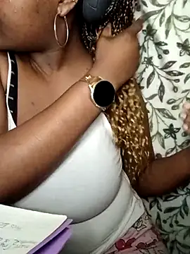 Snapshot of GoddessMedusa52 chatting on 03-13-26, 04:13 GoddessMedusa52 online show from 03-13-26, 04:13