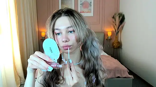Snapshot of LuluAlis chatting on 05-01-26, 01:48 LuluAlis online show from 05-01-26, 01:48