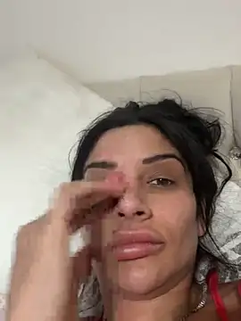 Miss juicy babes69 online show from 03-09-26, 06:01