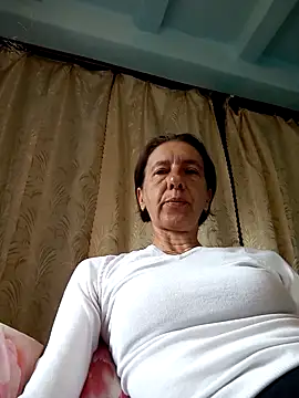 Snapshot of Tania9876 chatting on 05-30-26, 06:21 Tania9876 online show from 05-30-26, 06:21