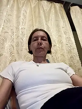 Snapshot of Tania9876 chatting on 06-05-26, 06:57 Tania9876 online show from 06-05-26, 06:57