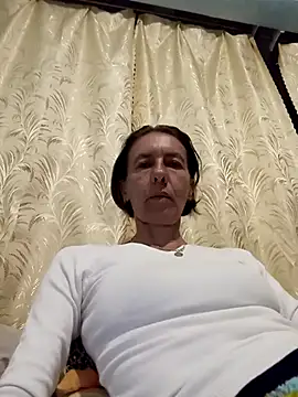 Snapshot of Tania9876 chatting on 06-07-26, 06:55 Tania9876 online show from 06-07-26, 06:55