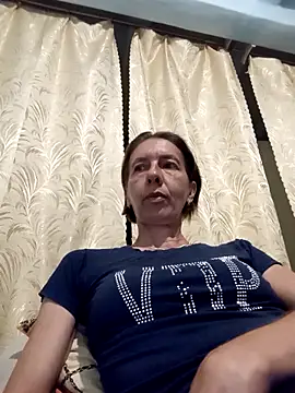 Snapshot of Tania9876 chatting on 06-11-26, 07:01 Tania9876 online show from 06-11-26, 07:01
