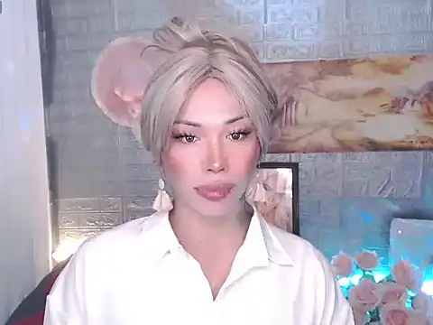 Ms amor powers ts online show from 04-21-26, 09:28