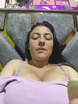 Snapshot of Scarlet_Passion chatting on 05-19-26, 03:02 Scarlet Passion online show from 05-19-26, 03:02