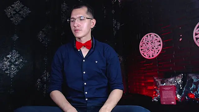 MilanDavid1 online show from 04-25-26, 05:43