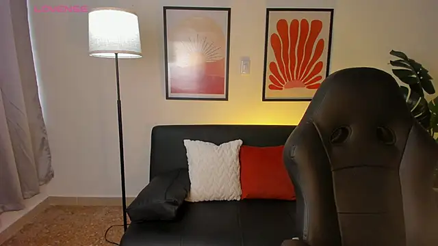 nova silk online show from 04-17-26, 07:17