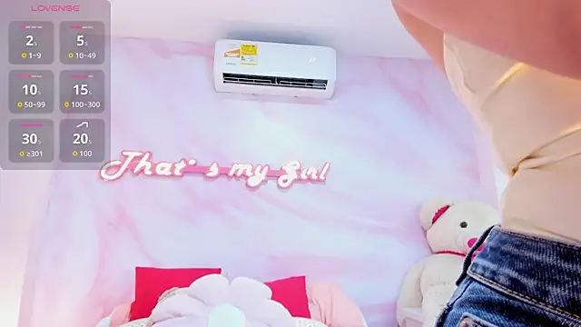 Adalyn Cute online show from 07-29-26, 11:52
