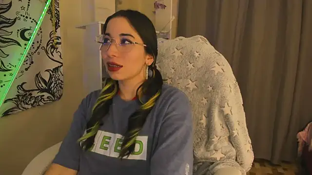 Snapshot of Laughing_Natty chatting on 03-22-26, 05:00 Laughing Natty online show from 03-22-26, 05:00