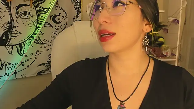 Snapshot of Laughing_Natty chatting on 04-15-26, 01:12 Laughing Natty online show from 04-15-26, 01:12