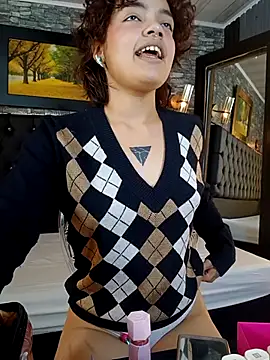 Kittylatina  online show from 04-11-26, 03:11