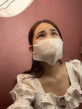 Snapshot of Emma_2603 chatting on 04-03-26, 01:42 Emma 2603 online show from 04-03-26, 01:42