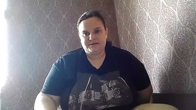 Snapshot of DollyGersonn chatting on 06-22-26, 06:10 DollyGersonn online show from 06-22-26, 06:10