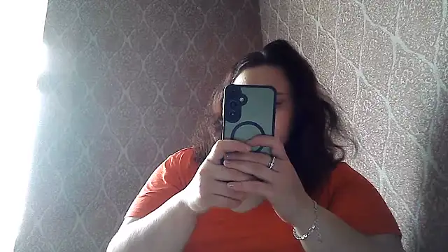 Snapshot of DollyGersonn chatting on 06-23-26, 06:33 DollyGersonn online show from 06-23-26, 06:33