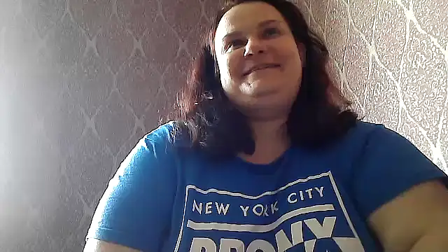 Snapshot of DollyGersonn chatting on 06-24-26, 06:45 DollyGersonn online show from 06-24-26, 06:45