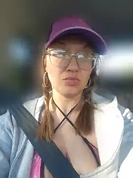 Snapshot of NicolePearl chatting on 06-16-26, 10:34 NicolePearl online show from 06-16-26, 10:34
