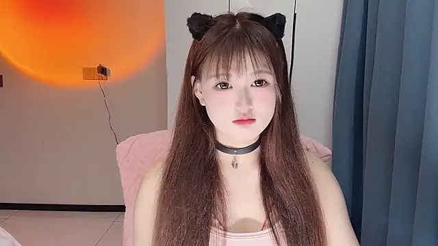 winnie-ww online show from 04-23-26, 08:02