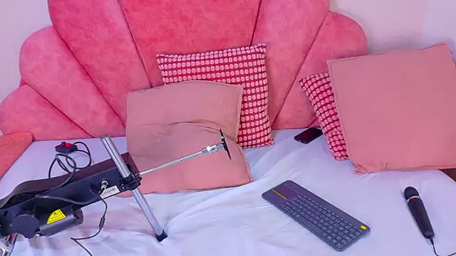 Meganlove   online show from 05-06-26, 03:02