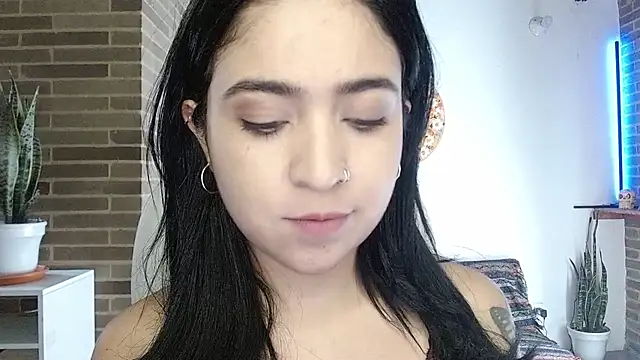 sweet-little online show from 03-19-26, 04:33