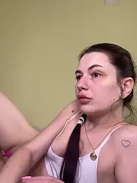 Snapshot of Cutee_Erika chatting on 04-30-26, 12:00 Cutee Erika online show from 04-30-26, 12:00