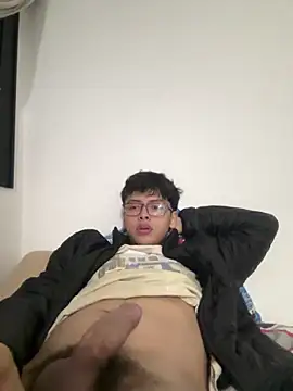Snapshot of jossmacsi chatting on 05-20-26, 04:51 jossmacsi online show from 05-20-26, 04:51
