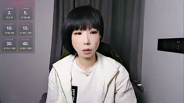 lin lin 520 520 online show from 04-04-26, 06:11