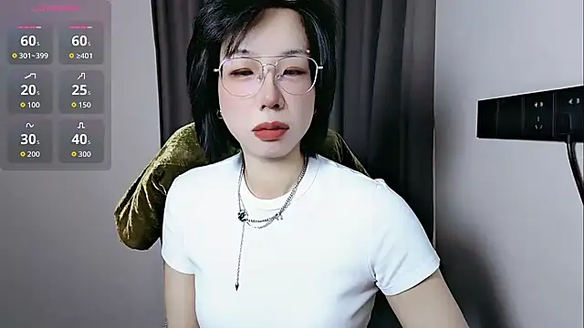 lin lin 520 520 online show from 04-27-26, 07:50