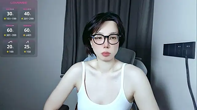 Snapshot of lin_lin_520_520 chatting on 08-08-26, 03:58 lin lin 520 520 online show from 08-08-26, 03:58