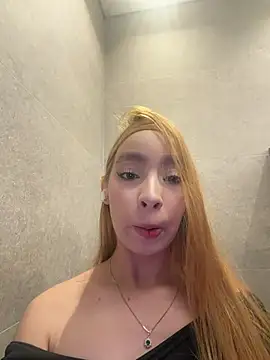 Isabella gaviria online show from 04-03-26, 01:03