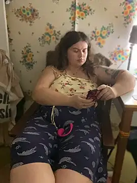 Snapshot of Nenssy555 chatting on 07-21-26, 07:27 Nenssy555 online show from 07-21-26, 07:27