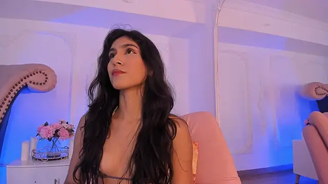 Snapshot of LucianaBlanco_ chatting on 05-04-26, 08:38 LucianaBlanco online show from 05-04-26, 08:38