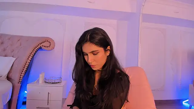 Snapshot of LucianaBlanco_ chatting on 05-23-26, 07:29 LucianaBlanco online show from 05-23-26, 07:29