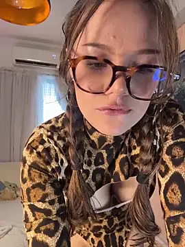 Snapshot of Tallulah_Kinky chatting on 04-30-26, 08:57 Tallulah Kinky online show from 04-30-26, 08:57